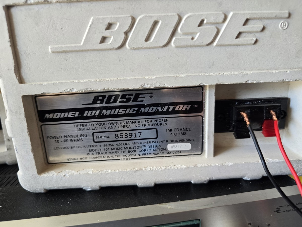 Bose Model 101 Music Monitor Set of 2 Loud Speakers White Free