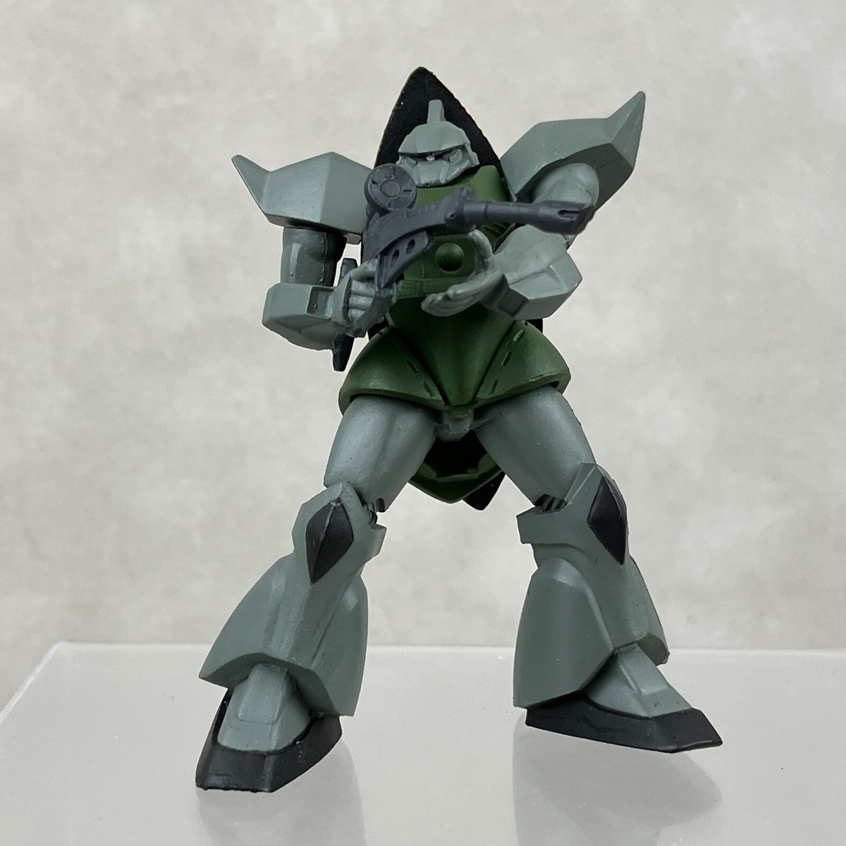 Bandai Mobile Suit Gundam MS-14A Gelgoog HG High Grade