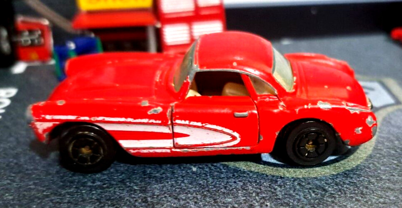 Yat Ming-#1079 Red '57 Corvette-Diecast Toy Car-Doors Open-Hong Kong