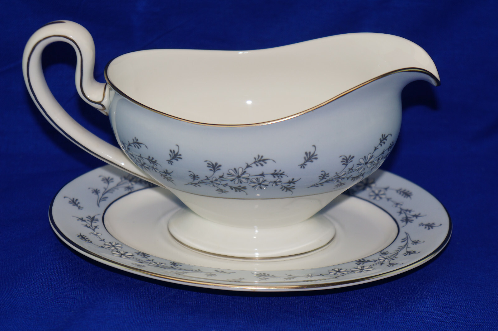 Minton Grey Mist Gravy Boat or Sauce Bowl w/ Underplate, 8"