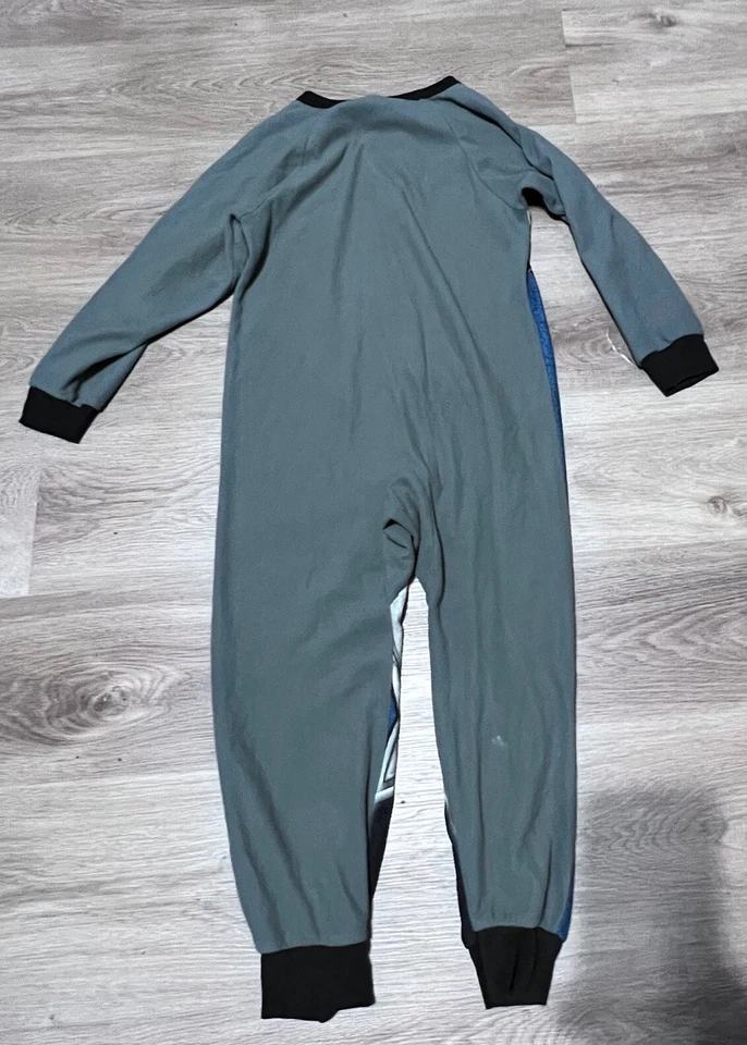 Disfraz de Halloween de Batman para niños 8 grises, negros, amarillos para niños Foto 4 de 4