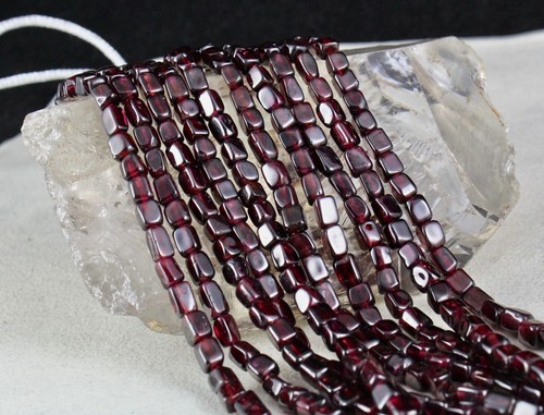 Natural Garnet 842 Ct Square Beads 5 Line Ladies Fashion Necklace - Picture 9 of 9
