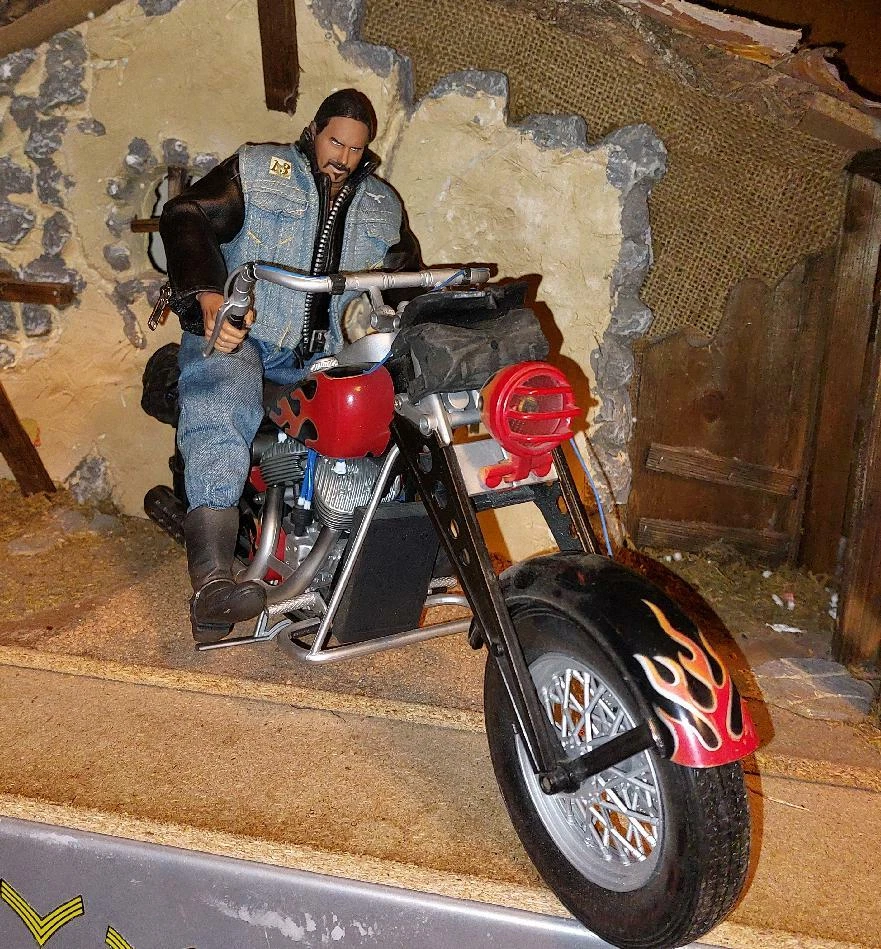 1/6 scale 12