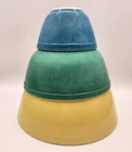Pyrex Mixing Bowls Set of 3 Primary Colors 401 Blue 402 Green 404 Yellow Read