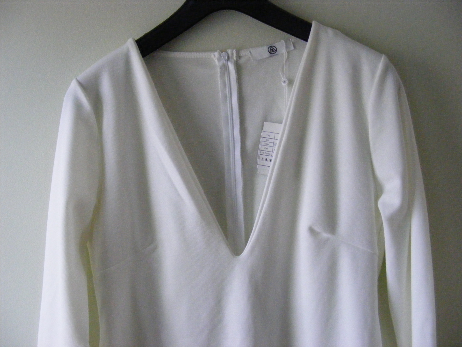 Missguided Ponte manches Midi robe hiver blanc plongeant decollete decollete decollete BNWT 57c1b2 Missguided Ponte manches Midi robe hiver blanc plongeant decollete decollete decollete BNWT 57c1b2
