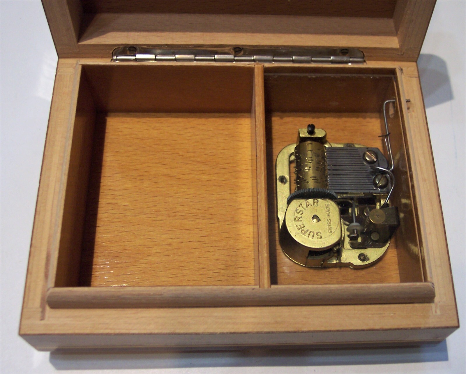 inlaid marquetry Deichert W Germany Music Box case Superstar movement