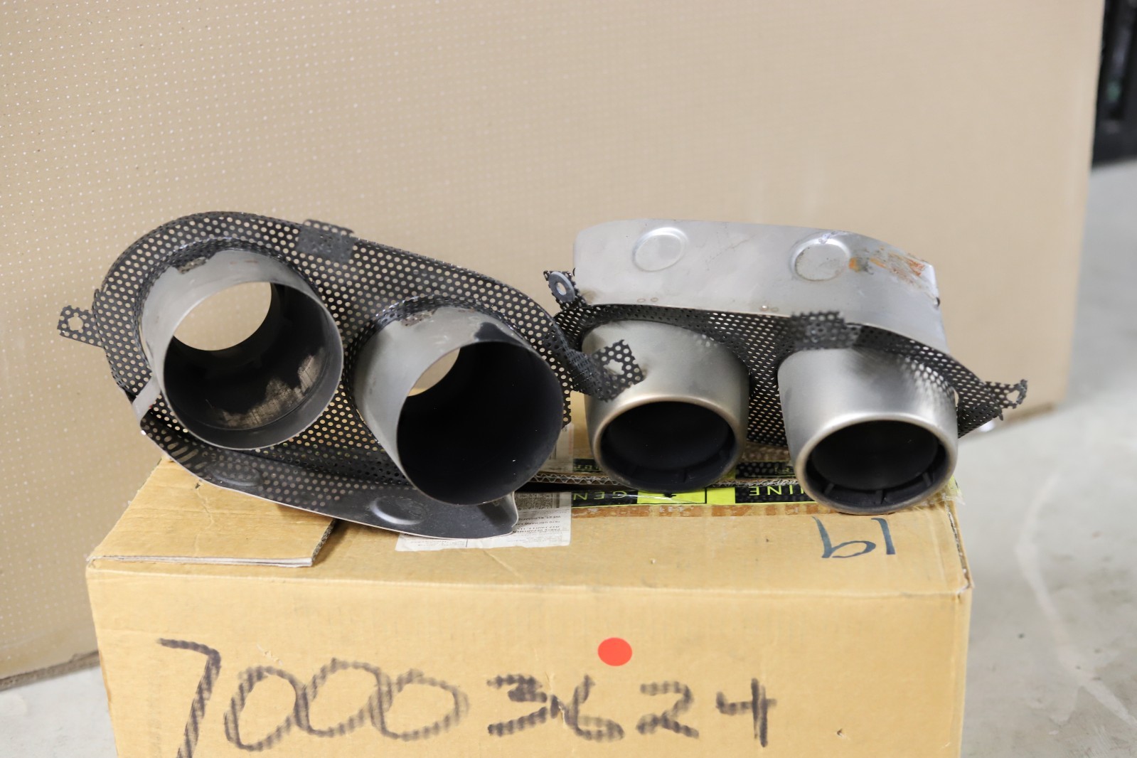 Ferrari California Exhaust tailpipes Set