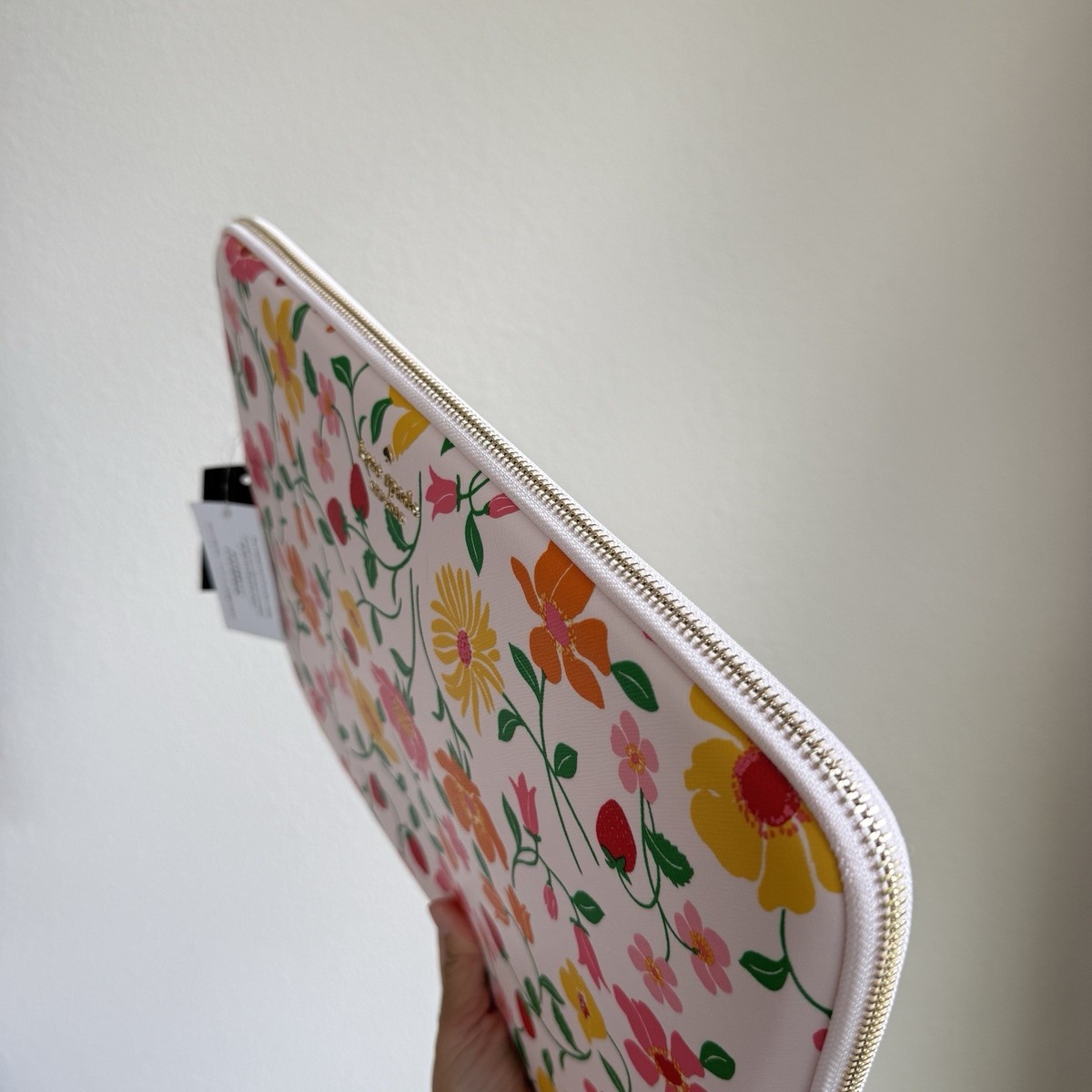 kate spade タブレットケース カラフル Kate Spade KG702 Strawberry Garden Universal Laptop Sleeve | eBay
