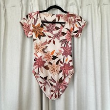 Stone Fox Swim Lilly Floral Pattern One Piece Swimsuit Size: Small
