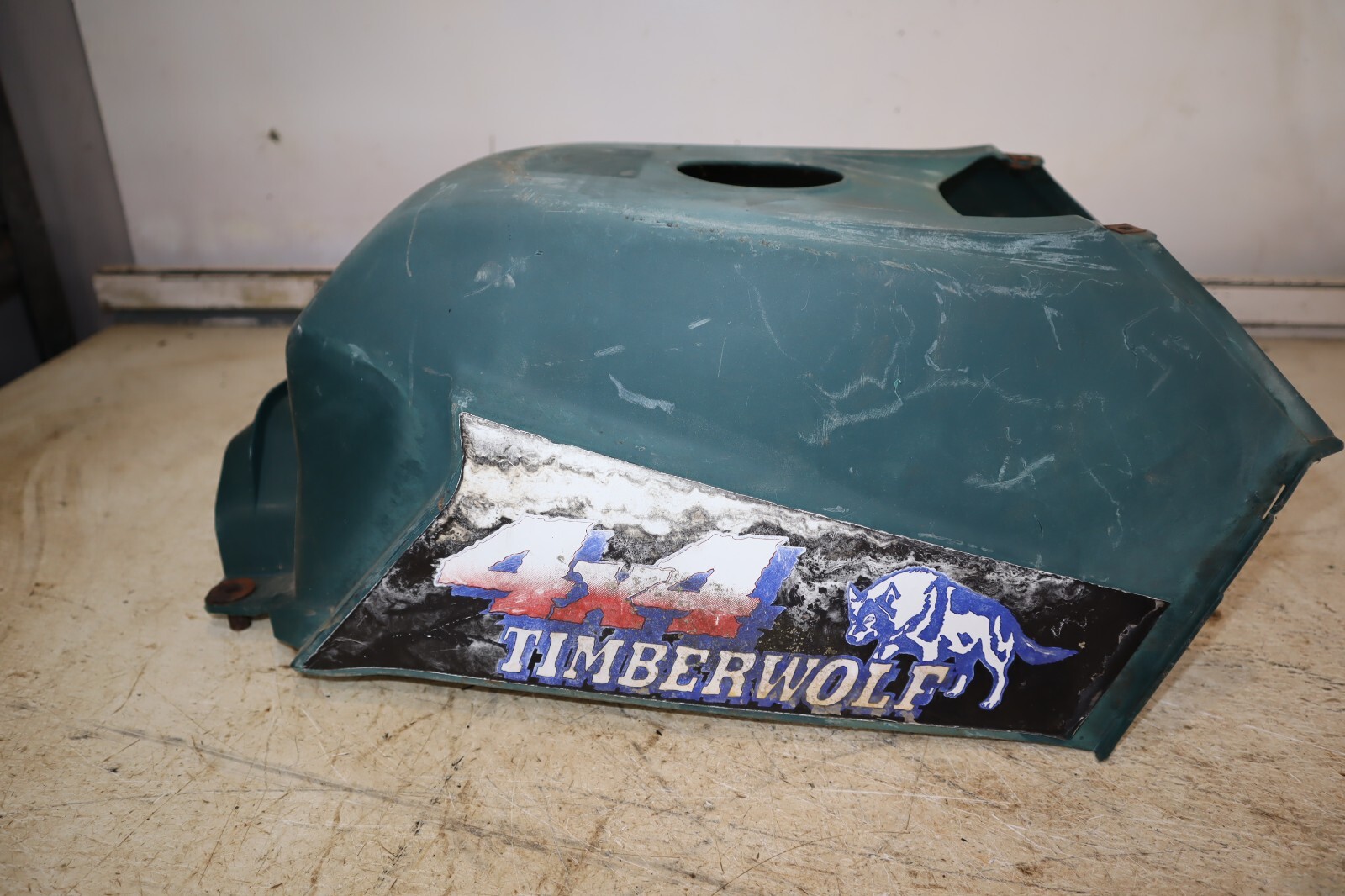 94 YAMAHA TIMBERWOLF 250 4X4 FUEL TANK COVER 4BD-2171A-10-00 | eBay