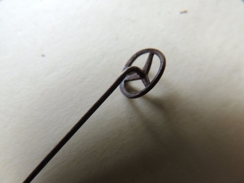 1.4 Mercedes Anstecknadel dezent klein vintage badge Ponton Heckflosse 108 Stern - Picture 3 of 3
