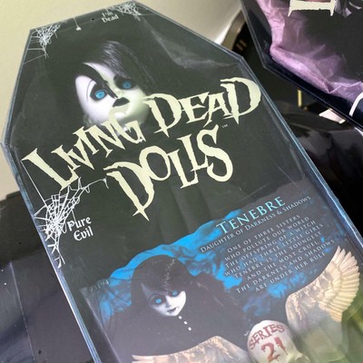 living dead dolls tenebre