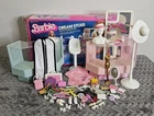 Vintage 1982 Barbie Dream Store Fashion Boutique Playset Many Pieces Bundle