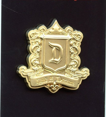 Disney Disneyland Gold Crest Land of Dreams Gothic Letter D Pin VIP Tour