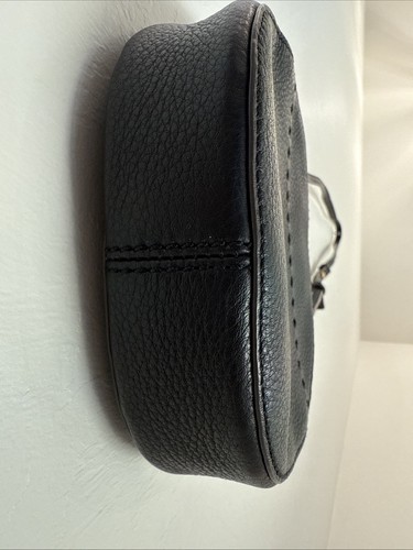 Tory Burch McGraw Black Round Crossbody With Gold Hardware - Picture 12 of 18