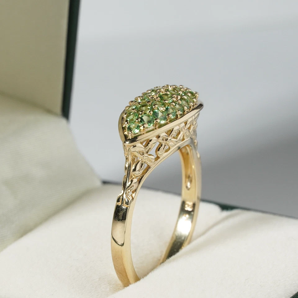 Anillo de oro de 9 quilates con racimo de granate tsavorita verde marquesa este oeste talla R/8,5 Foto 2 de 4