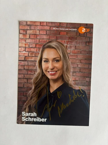 Hand signed autograph card, Sarah Schreiber, TV