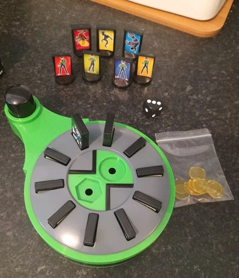 Ben 10 Alien Force Omnitrix Battle Board Game Pressman Complete & LOVELY Xmas - Image 2 of 4