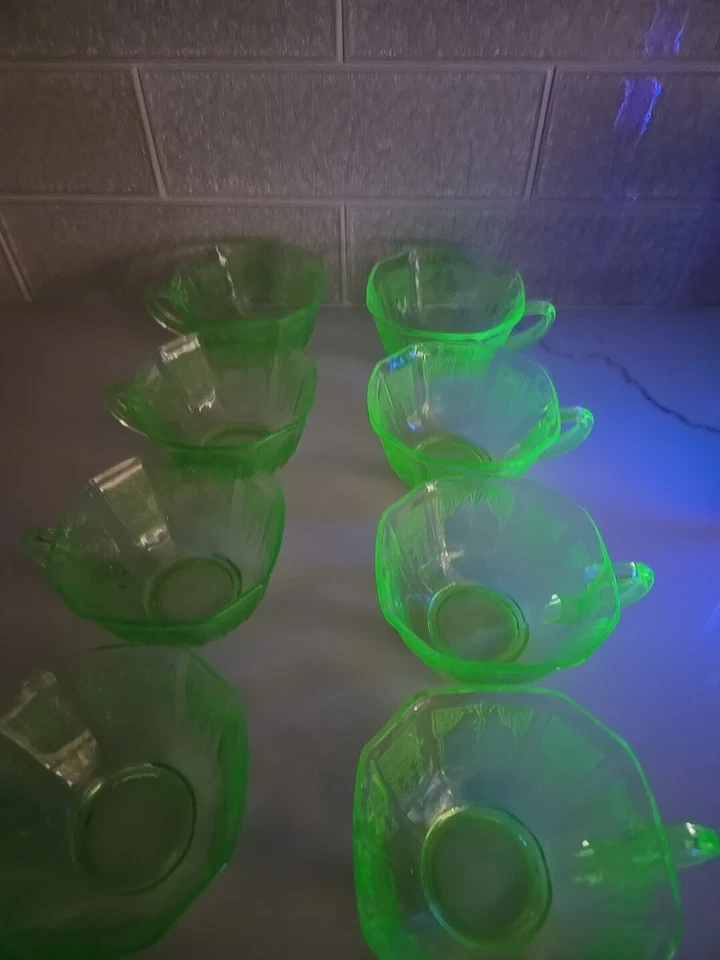 8 vasos de vidrio de uranio para café, té y ponche Foto 3 de 4