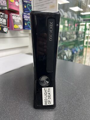 Microsoft Xbox 360 Slim 4GB schwarze Konsole...