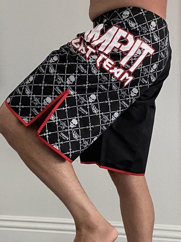 VENUM FIGHT SHORTS JIUJITSU Grappling Muay Thai Shorts KICKBOXING UFC FIGHT - Picture 1 of 12