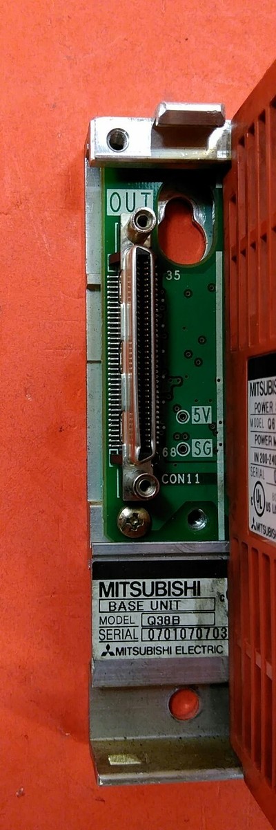 Mitsubishi Q38B / Q61P-A2 8-Slot Base Unit with Melsec Q61P Mitsubishi Q38B / Q61P-A2 8-Slot Base Unit with Melsec Q61P