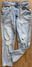 Levi  s Wedgie Straight Jeans Women  s 30 Light Wash Distressed High Rise Denim