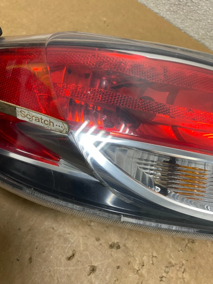 Lanterna traseira lateral esquerda Mazda 6 2009 - 2013 fabricante de equipamento original V5610 DW - Imagem 4 de 4