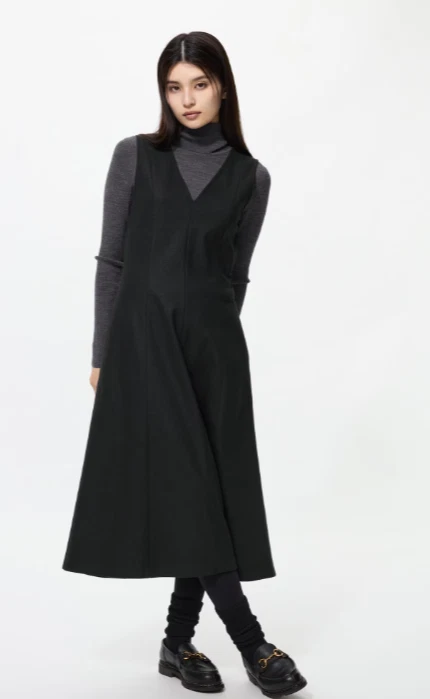 Vestido Jersey Cepillado UNIQLO S-3XL Sin Mangas Cuello en V Ajuste y Acampanado Mujer 478724 Nuevo con Etiquetas Foto 3 de 4