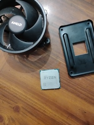 AMD Ryzen 5 2600 With Bent Pins