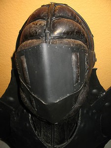 VINTAGE DECORATIVE METAL KNIGHT ARMOR/SWORDS WALL HANGING FIREPLACE, MAN's CAVE