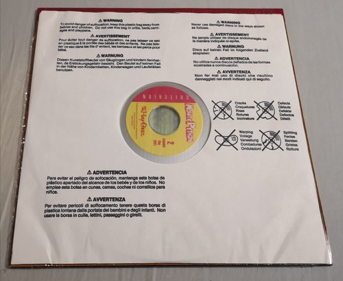 Monty Python And The Holy Grail Laserdisc Criterion Collection - Picture 4 of 6