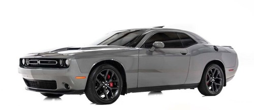 2019 Dodge Challenger SXT 2dr Coupe - Picture 2 of 12
