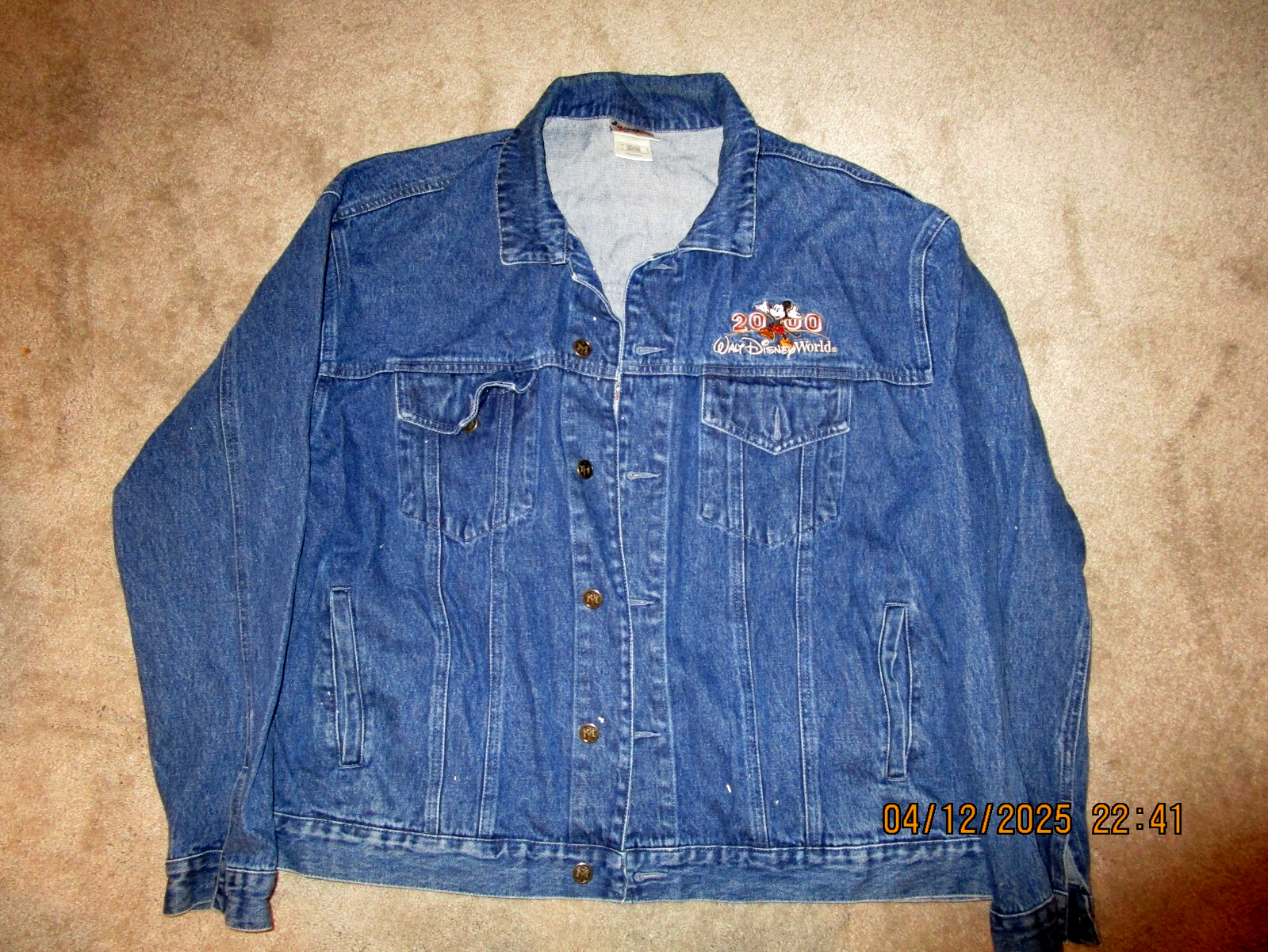 Vintage 2000 Mickey Mouse Disney World Denim Jacket Size Large  
