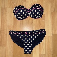 Ladies size 32D/10 bikini set BNWOT