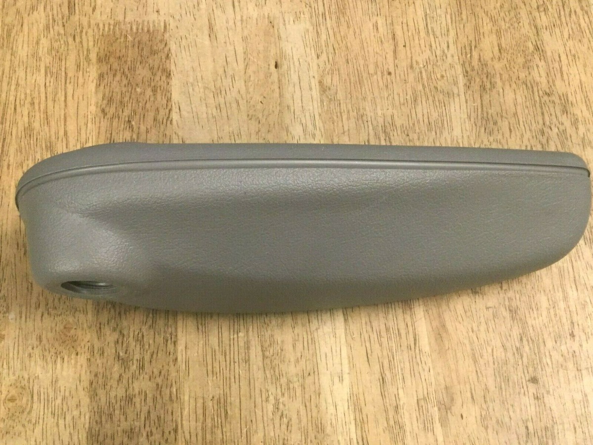 OEM Gray Driver Side Bucket Seat Armrest For 2002-2007 Saturn Vue (Front Left) 4 thumbnail image