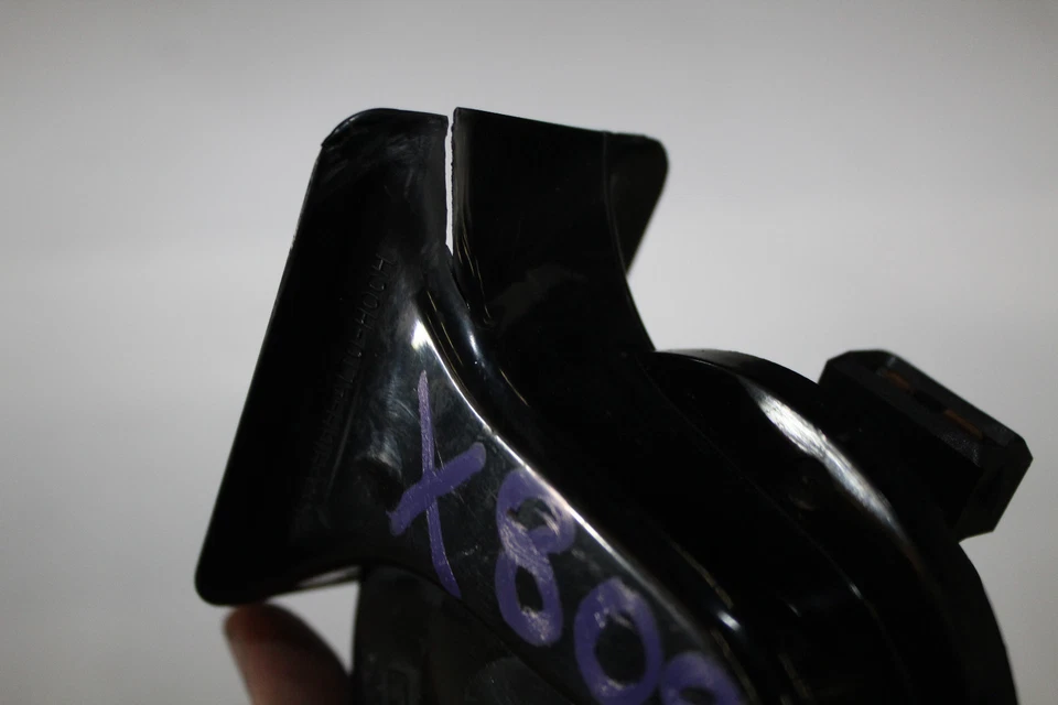 2000-2002 AUDI S4 HIGH TONE FREQUENCY HORN X809 - Image 4 of 4