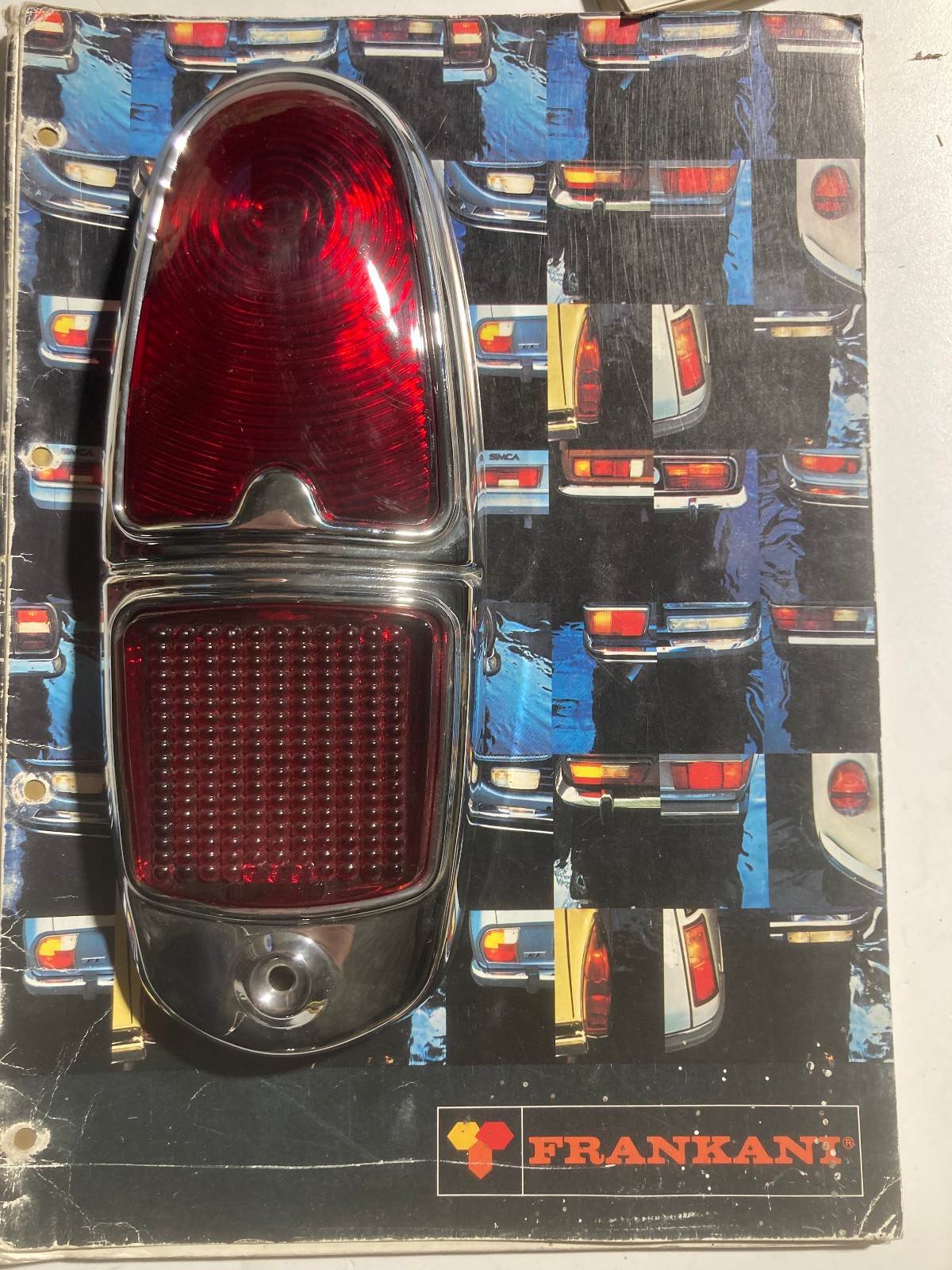 Cabochon feu AR droit Frankani 3101 peugeot 403 ancien eclairage arriere voiture collection 1958