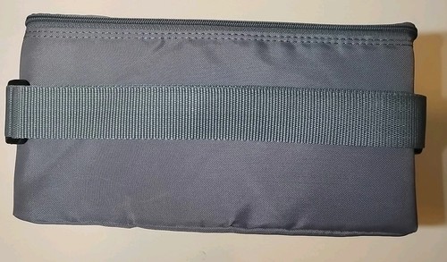 Vtg Case Logic 30 CD/Game Carrying Case W Strap Storage/Travel Zip Hard Plastic - Picture 4 of 5