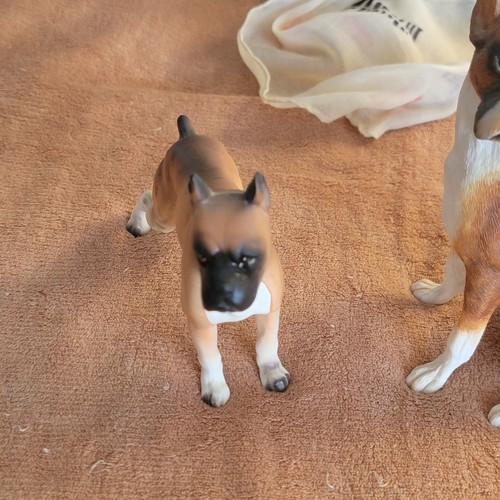 DEUX STATUES DE BOXEUR Les chiens les plus heureux ! Superbes statues très belle livraison gratuite + cadeau - Photo 3/5
