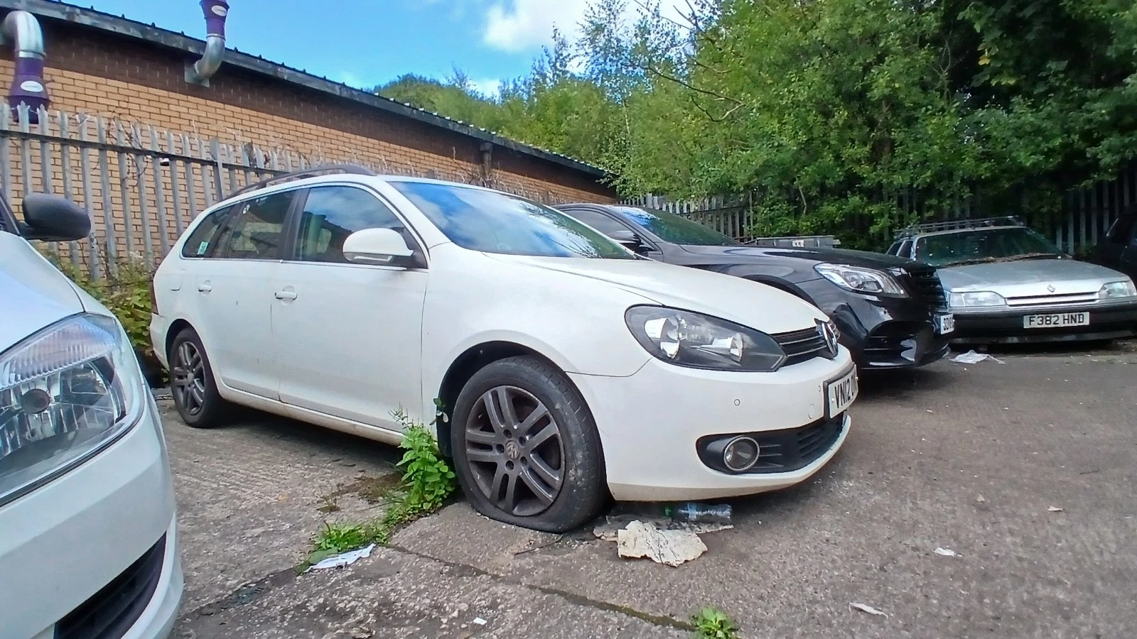 2012 VW GOLF ESTATE MK6 CHEAP CAR - Picture 4 of 5