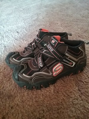 skechers super z