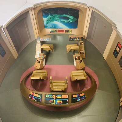 スタートレック ザネクストジェネレーションブリッジ プレイセット STAR TREK The Next Generation TNG Bridge Playset Red Data + Action