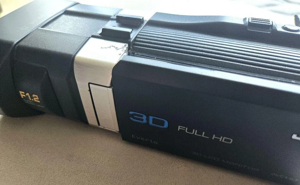 JVC GS-TD1 Everio Full HD Video Camera 3D High Definition Movies Used From JAPAN - Image 3 of 4