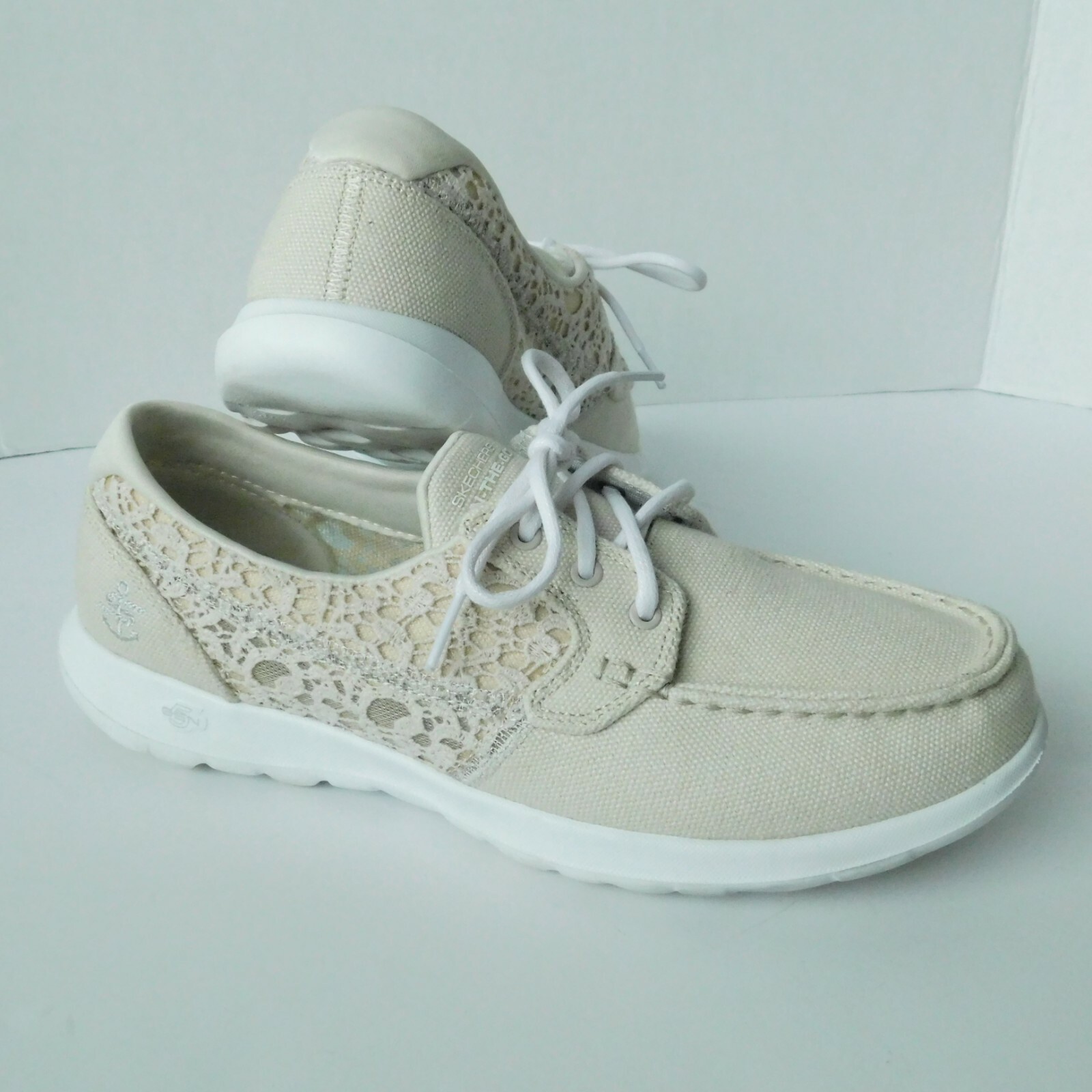 womens skechers goga max