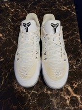 kobe 11 em low fundamental