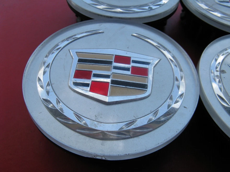 CADILLAC ATS CTS DTS SRX STS XLR XTS TAPACUBOS TAPACUBOS TAPACUBOS CUBIERTA CENTRAL 165 Foto 4 de 4