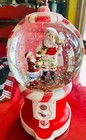 Battery operated Christmas bubble gum snowglobe with timer — photo 3
