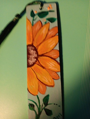 Handpainted/ Hand Painted Wood Bookmark Large Yellow Flower - Picture 2 of 3