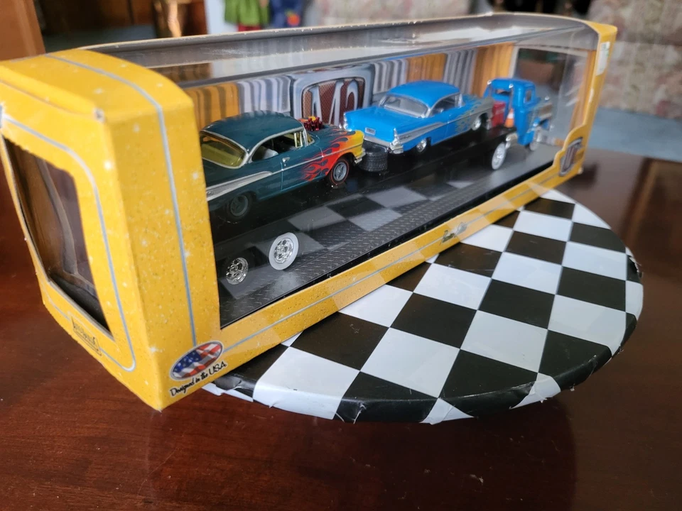 M2 Customized Set Of A Chevy LCF Auto-Haulers& 2-1957 Chevy Bel-Airs With Flames - Image 3 of 4